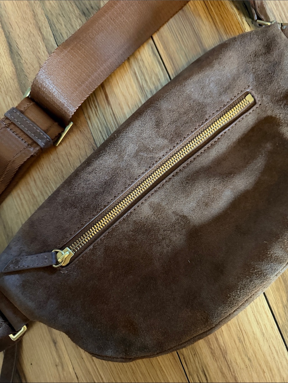 Quince Quinn Suede Sling Bag | Whiskey - Picture 4 of 9